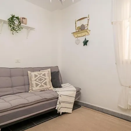 Cozy 2 Bedroom With Ocean View And Heated Swimming Pool Santiago del Teide